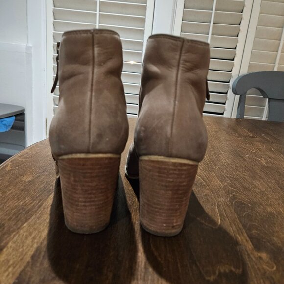 Tan leather boots size 8 - Picture 5 of 6